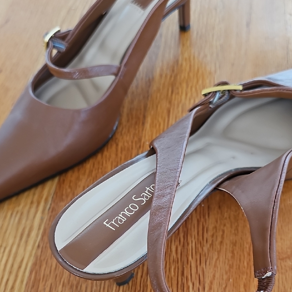 Elegant Brown Slingback Heels - Picture 8 of 8